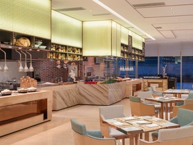 Crowne Plaza Dalian Sports Center