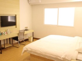 GreenTree Inn Dalian Dalian North Railway Station Express Hotel