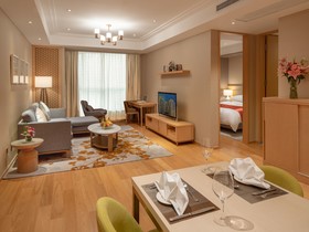Shangri-La Dalian