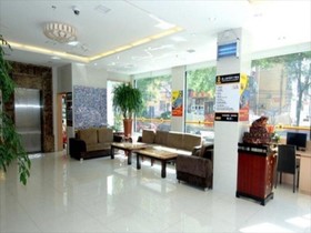 Super 8 by Wyndham Dalian Railway Station