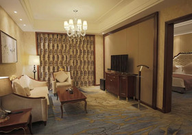 Heihe Yinjian Jianguo Hotel