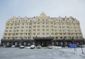 Heihe Yinjian Jianguo Hotel