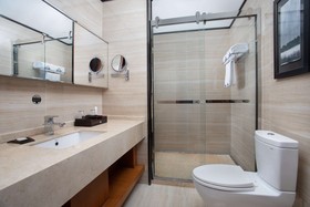 Days Hotel by Wyndham Jilin Railway Station