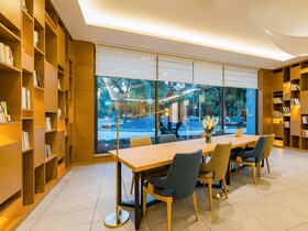 Atour Hotel Jinzhou Ave Airport Ningbo
