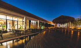 Atour Hotel Jinzhou Ave Airport Ningbo