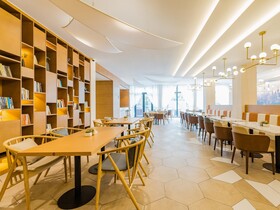 Atour Hotel Jinzhou Ave Airport Ningbo