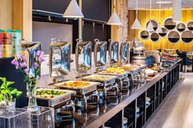 Atour Hotel Jinzhou Ave Airport Ningbo
