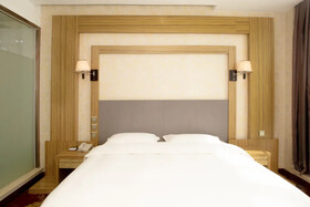 Golden Palace Trade & Business Hotel