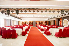 Golden Palace Trade & Business Hotel