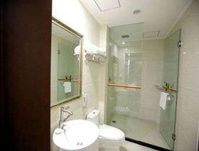 Super 8 by Wyndham Panjin Tianjia Tai Shan Lu