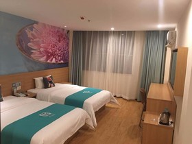 Pai Hotel Shenyang Railway Station