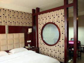 James Joyce Coffetel (Changsha Youyi Road Metro Station)