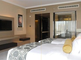 Longchamp Garden Hotel Changsha