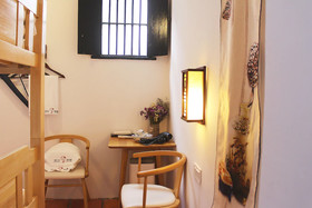 Chaozhou Shifeng Yingbin Inn