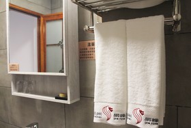 Chaozhou Shifeng Yingbin Inn
