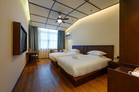 Chikan Li Yuan Hotel