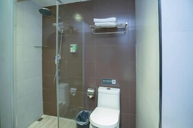 7 Days Inn Yunfu Luoding Central Branch