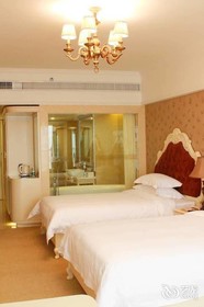 Vienna Hotel Yongzhou Zhiyuan New Bund