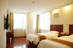 GreenTree Inn ShenZhen BaoAn XiXIang PingZhou Metro Station Business Hotel