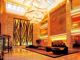 Changshan Lake Plaza Changle