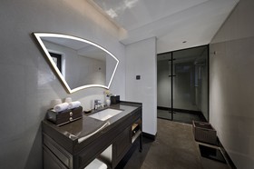 San Po Hotel