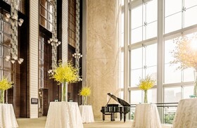 Four Seasons Hotel Hong Kong