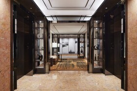Four Seasons Hotel Hong Kong