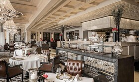 Four Seasons Hotel Hong Kong