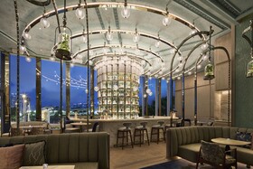 Four Seasons Hotel Hong Kong