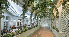 Hong Kong Disneyland Hotel