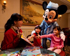 Hong Kong Disneyland Hotel