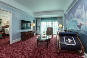 Hong Kong Disneyland Hotel