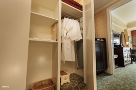 Hong Kong Disneyland Hotel