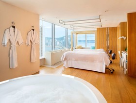 W Hong Kong