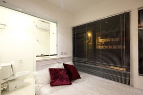 Apple Hotel