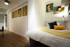 Apple Hotel