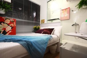 Apple Hotel