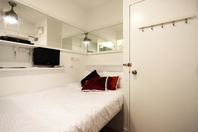 Apple Hotel