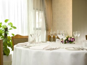 Bishop Lei International House