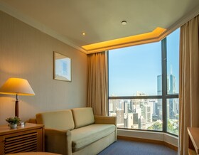 Bishop Lei International House