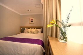 Bishop Lei International House