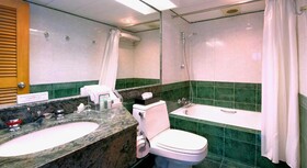 Bishop Lei International House