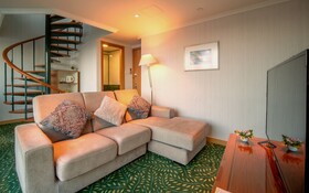 Bishop Lei International House