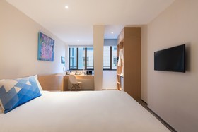 Dash Hotel on Minden