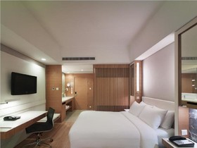 JEN Hong Kong by Shangri-La