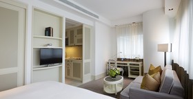 Lanson Place