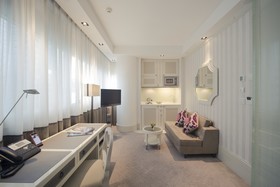 Lanson Place