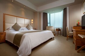 Wharney Guang Dong Hotel