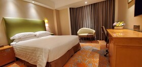 Wharney Guang Dong Hotel