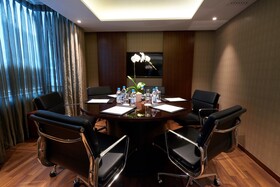 Wharney Guang Dong Hotel